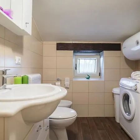 Holiday home Holiday Gasparini Visnjan